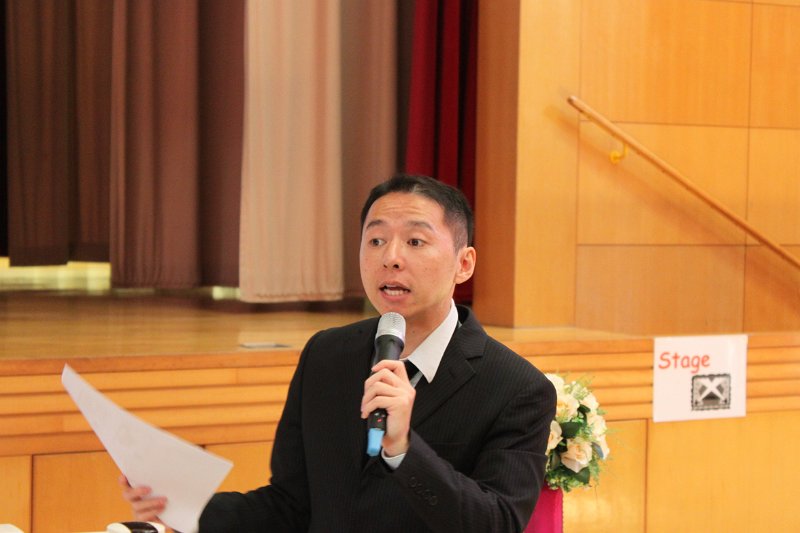 10. 譚柱棠主任講解解訓育、開課、網上查閱功課及測考事宜.JPG
